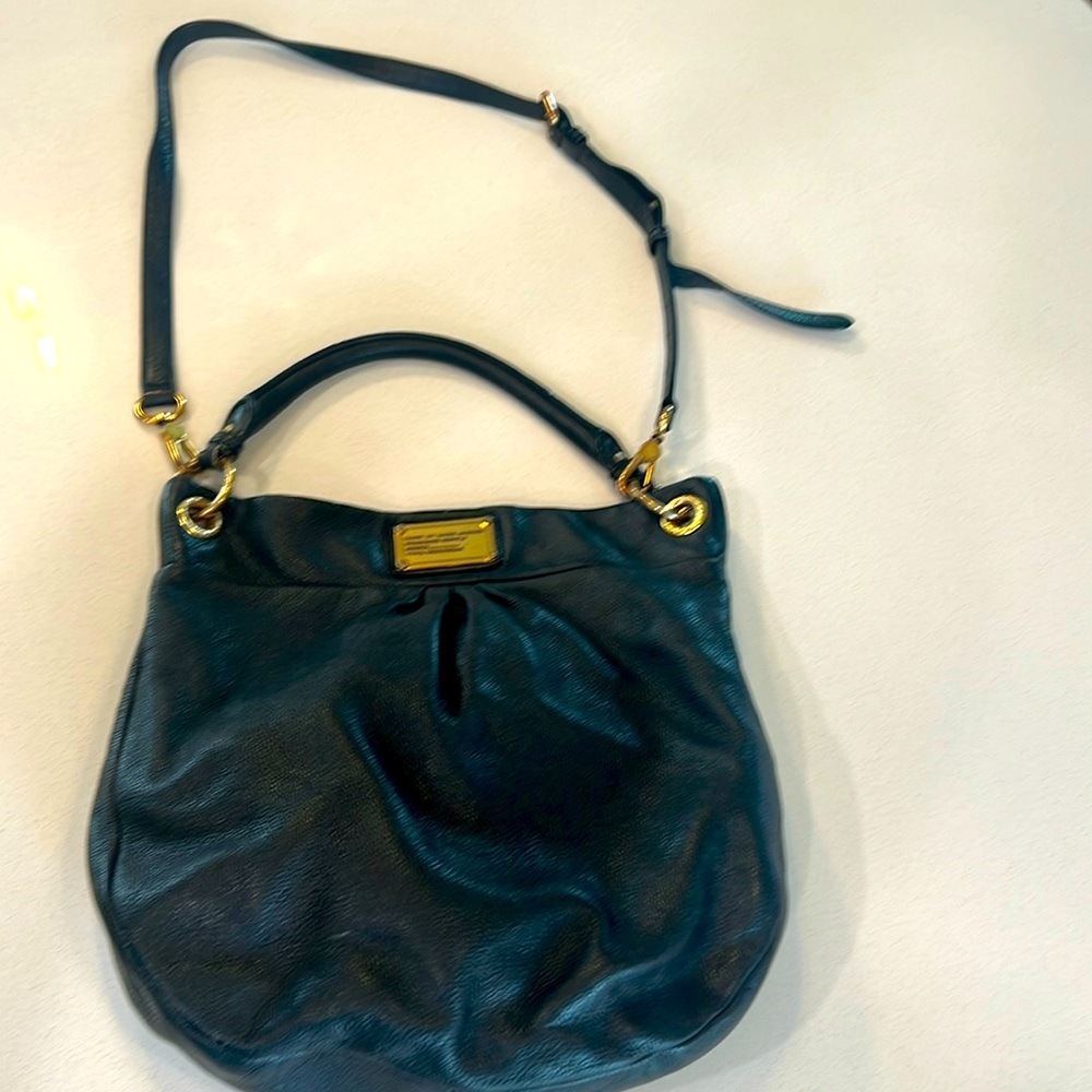 Marc by Marc Jacobs- Pebbled Leather- Classic Q Hillier Hobo- Vintage 💙 🩵
